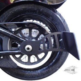 ARG Spirit: Support de plaque d'immatriculation latérale avec éclairage LED pour Harley-Davidson Softail 18 Slim, Street Bob, De
